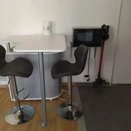 Apartman Pilier Rouge Avec Fibre Internet